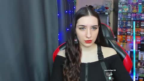 Snapshot of alice_bailey chatting on March 4, 2025, 12:22 pm Alice online show from March 4, 2025, 12:22 pm