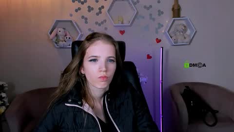 alice_cold online show from September 19, 2025, 2:51 pm