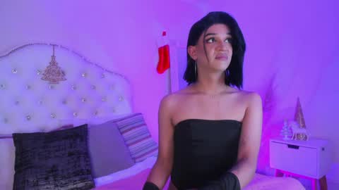 Snapshot of alice_graay_ chatting on December 27, 2024, 6:46 am Alice Graay online show from December 27, 2024, 6:46 am