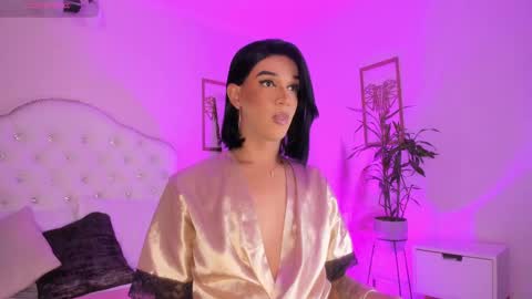 Snapshot of alice_graay_ chatting on February 21, 2025, 4:29 am Alice Graay online show from February 21, 2025, 4:29 am