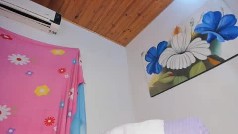 Snapshot of alice_guzman1 chatting on January 27, 2025, 6:52 pm ALICE Alice guzman online show from January 27, 2025, 6:52 pm
