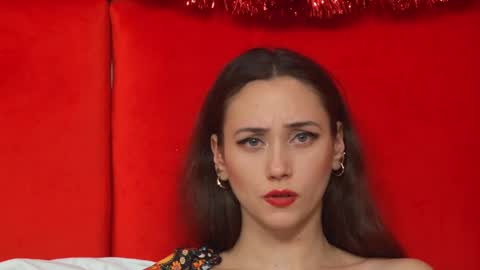 Snapshot of alice_munro chatting on December 29, 2024, 12:52 am AliceMunro online show from December 29, 2024, 12:52 am