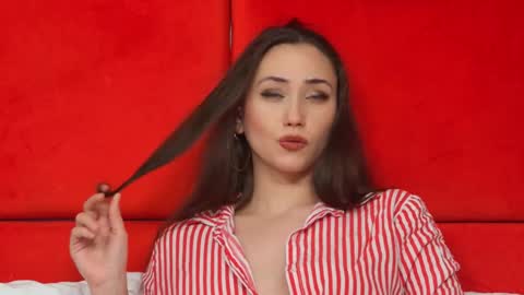 Snapshot of alice_munro chatting on December 30, 2024, 1:15 am AliceMunro online show from December 30, 2024, 1:15 am