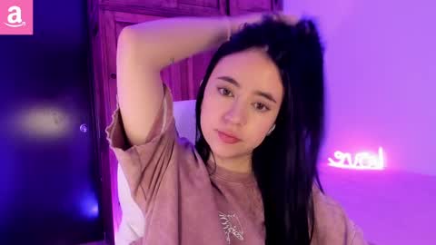 Snapshot of alicee_2 chatting on February 24, 2025, 6:04 pm Aliceee  ..   97YP9VWGZHrefnav wishlist lists 1 online show from February 24, 2025, 6:04 pm