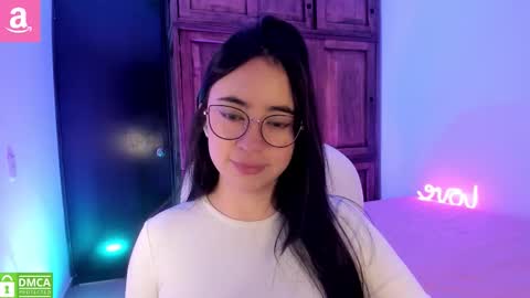 Snapshot of alicee_2 chatting on September 12, 2025, 12:05 pm Aliceee  ..   97YP9VWGZHrefnav wishlist lists 1 online show from September 12, 2025, 12:05 pm