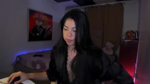 Snapshot of aliciabiden chatting on December 4, 2024, 6:11 am aliciabiden online show from December 4, 2024, 6:11 am