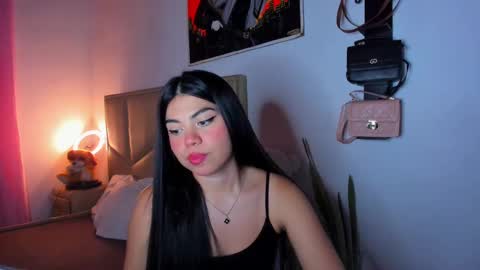 Snapshot of aliciabiden chatting on November 8, 2025, 7:08 am aliciabiden online show from November 8, 2025, 7:08 am