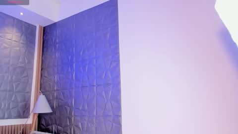 Snapshot of aliice_smithh chatting on September 13, 2025, 7:35 pm Alice online show from September 13, 2025, 7:35 pm