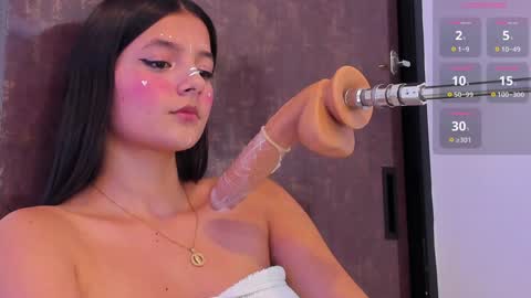 Snapshot of alina_cute18 chatting on January 24, 2025, 6:14 pm alina online show from January 24, 2025, 6:14 pm