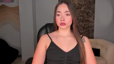 Snapshot of alinakravitz_ chatting on October 20, 2025, 11:10 am alinakravitz_ online show from October 20, 2025, 11:10 am