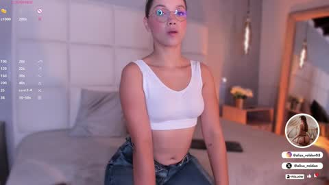 Snapshot of alisa_roldan chatting on December 14, 2024, 12:23 pm online show from December 14, 2024, 12:23 pm