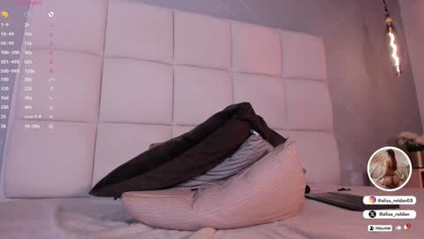 Snapshot of alisa_roldan chatting on January 13, 2025, 3:15 pm online show from January 13, 2025, 3:15 pm