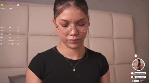 Snapshot of alisa_roldan chatting on March 5, 2025, 6:12 pm online show from March 5, 2025, 6:12 pm
