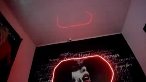 Snapshot of alishaa_nixx chatting on September 12, 2025, 12:55 am alishaa_nixx online show from September 12, 2025, 12:55 am