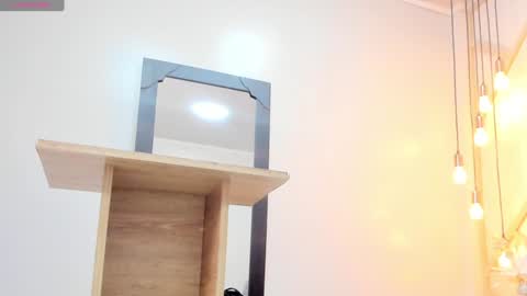 Snapshot of alishapalmer chatting on December 21, 2024, 4:03 pm online show from December 21, 2024, 4:03 pm