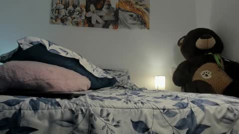 Snapshot of alissonroyce chatting on November 10, 2025, 2:21 am Goddess online show from November 10, 2025, 2:21 am