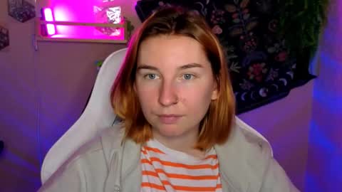 Snapshot of alisun_ chatting on September 13, 2025, 4:29 pm A L I C E online show from September 13, 2025, 4:29 pm