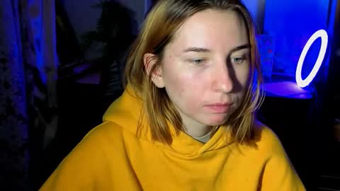 Snapshot of alisun_ chatting on October 16, 2025, 6:09 pm A L I C E online show from October 16, 2025, 6:09 pm