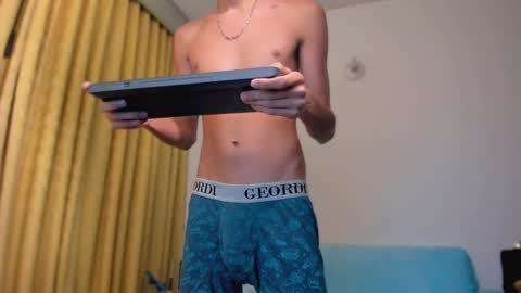 Snapshot of allangil chatting on January 5, 2025, 3:22 am Allan  online show from January 5, 2025, 3:22 am