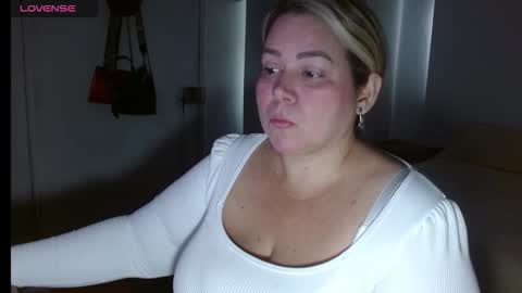 Ale online show from October 9, 2025, 7:34 pm