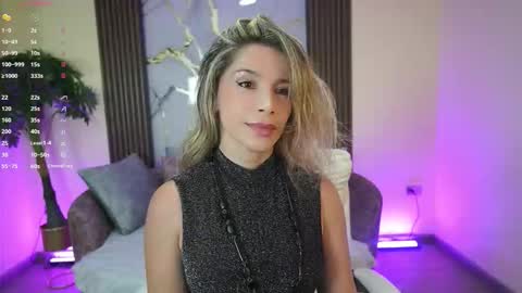 Snapshot of allicerouse chatting on October 16, 2025, 7:04 pm Allice online show from October 16, 2025, 7:04 pm