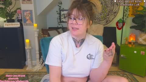 Snapshot of allieberrybb chatting on January 17, 2025, 5:42 am bb online show from January 17, 2025, 5:42 am