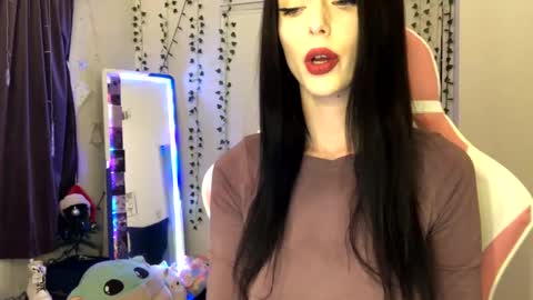 Ally Girl In Her Ally World online show from December 5, 2024, 7:27 am