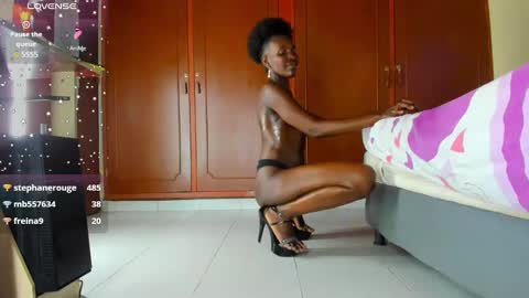 Snapshot of almasaennz chatting on February 16, 2025, 9:38 pm   online show from February 16, 2025, 9:38 pm