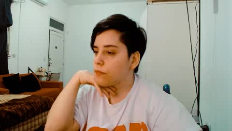 Snapshot of almondonwheels chatting on October 9, 2025, 10:30 pm Almond online show from October 9, 2025, 10:30 pm