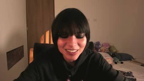 Snapshot of alone_together_ chatting on January 22, 2025, 8:49 pm luca or garu D online show from January 22, 2025, 8:49 pm