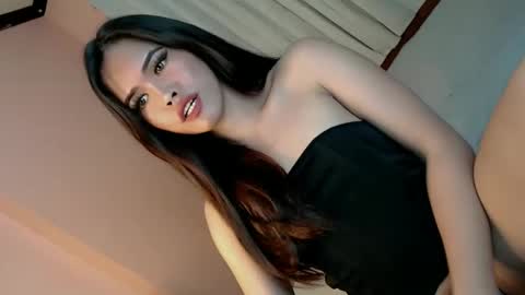Snapshot of alove_too_last chatting on January 5, 2025, 5:20 pm LEXY online show from January 5, 2025, 5:20 pm