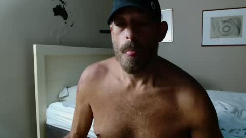 Snapshot of alph4beto chatting on February 21, 2025, 1:33 am ALPH4BETO online show from February 21, 2025, 1:33 am