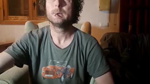 Snapshot of alvarooo1111 chatting on October 19, 2025, 2:34 am Balearicsex11 online show from October 19, 2025, 2:34 am