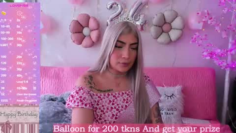 Snapshot of alwayslovely_mango chatting on October 4, 2025, 7:23 pm Tell me Lorens online show from October 4, 2025, 7:23 pm