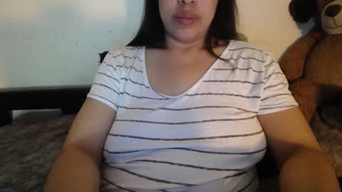 Snapshot of alynfoxx chatting on September 18, 2025, 3:30 am Alyn Maria online show from September 18, 2025, 3:30 am