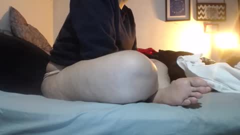 Snapshot of alynfoxx chatting on September 28, 2025, 3:34 am Alyn Maria online show from September 28, 2025, 3:34 am