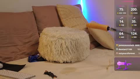 Snapshot of amanda_millf chatting on December 1, 2024, 7:36 pm Amanda       I belong to Master James online show from December 1, 2024, 7:36 pm