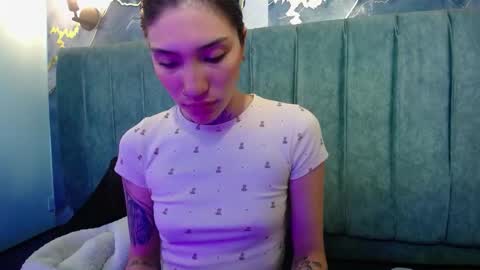 Snapshot of amare_sole chatting on October 19, 2025, 11:33 am Amare Sole online show from October 19, 2025, 11:33 am