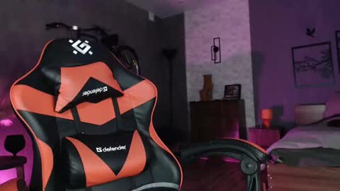 Snapshot of amayamalina chatting on December 9, 2024, 6:34 am Malina online show from December 9, 2024, 6:34 am