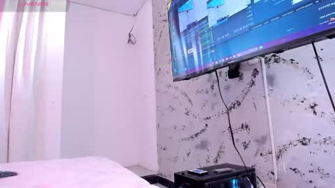 Snapshot of ambaar5 chatting on October 8, 2025, 12:03 pm Sara  online show from October 8, 2025, 12:03 pm