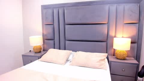 Snapshot of ambarsantany chatting on December 22, 2024, 2:27 pm AmbarSantany  online show from December 22, 2024, 2:27 pm