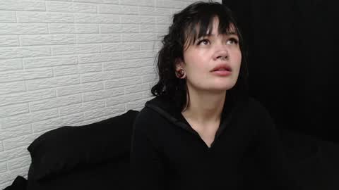 Snapshot of amber_rouss chatting on January 7, 2025, 1:28 am ROUSS online show from January 7, 2025, 1:28 am