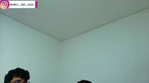 Snapshot of ameli_and_lucas chatting on December 19, 2024, 3:18 am Amelia  Lucas online show from December 19, 2024, 3:18 am