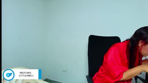 Snapshot of ameli_and_lucas chatting on January 4, 2025, 3:07 am Amelia  Lucas online show from January 4, 2025, 3:07 am