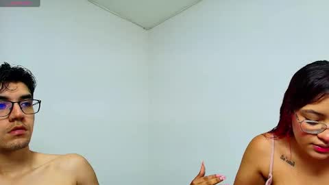 Snapshot of ameli_and_lucas chatting on January 9, 2025, 10:20 pm Amelia  Lucas online show from January 9, 2025, 10:20 pm