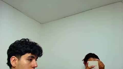 Snapshot of ameli_and_lucas chatting on January 11, 2025, 3:02 am Amelia  Lucas online show from January 11, 2025, 3:02 am