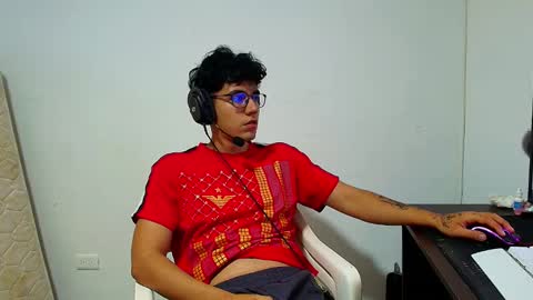 Snapshot of ameli_and_lucas chatting on January 28, 2025, 1:08 am Amelia  Lucas online show from January 28, 2025, 1:08 am