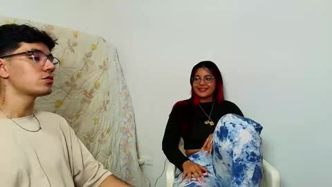 Snapshot of ameli_and_lucas chatting on March 12, 2025, 5:02 am Amelia  Lucas online show from March 12, 2025, 5:02 am