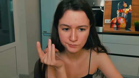 Snapshot of ameli_moon chatting on December 15, 2024, 8:04 pm Eileen online show from December 15, 2024, 8:04 pm