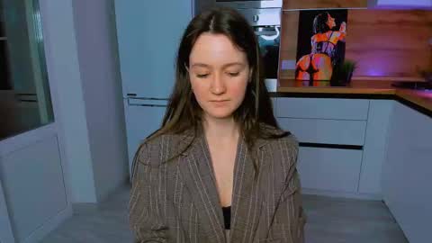 Snapshot of ameli_moon chatting on March 12, 2025, 6:11 pm Eileen online show from March 12, 2025, 6:11 pm